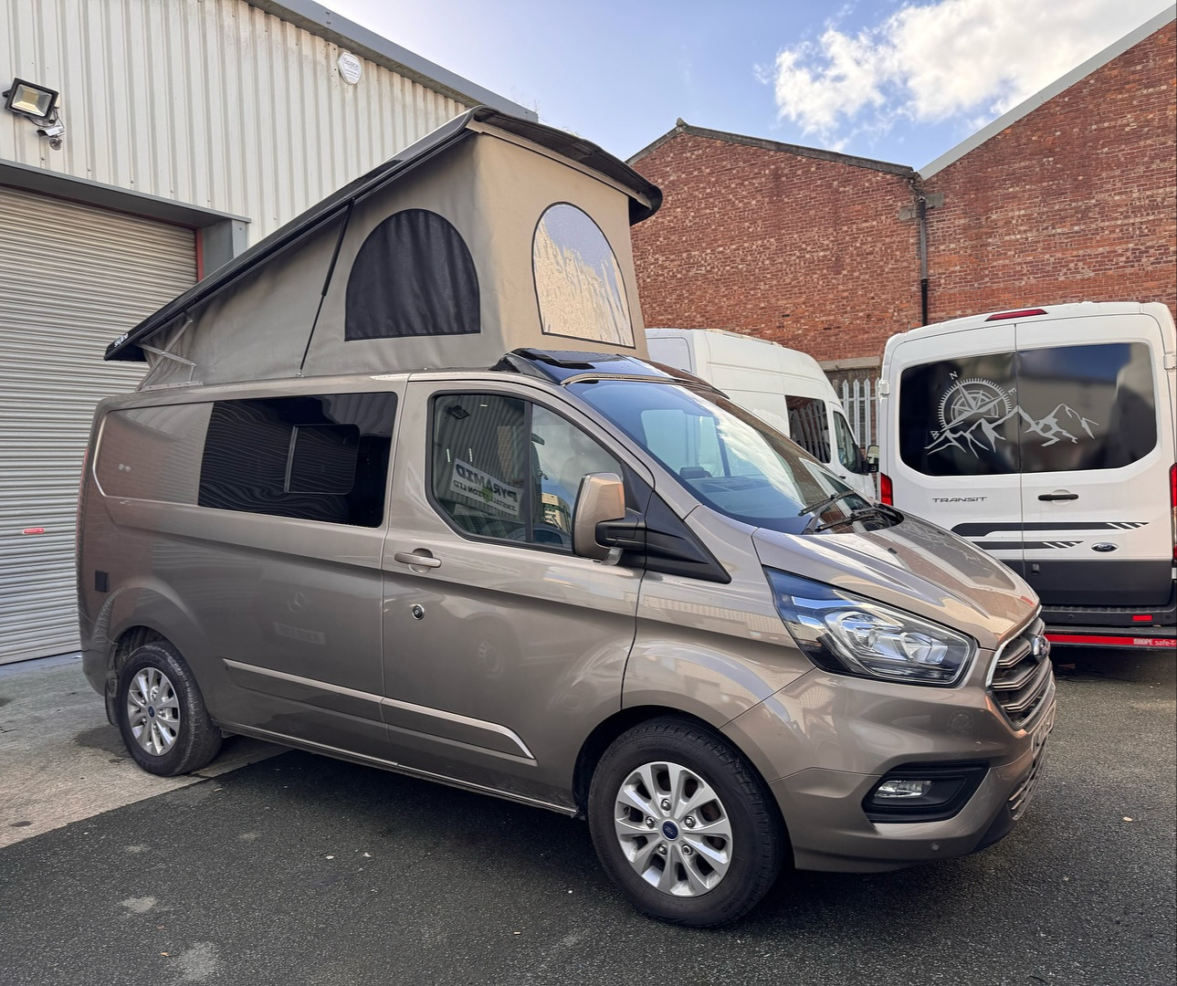 Ford Transit Custom with Drivelodge pop top roof