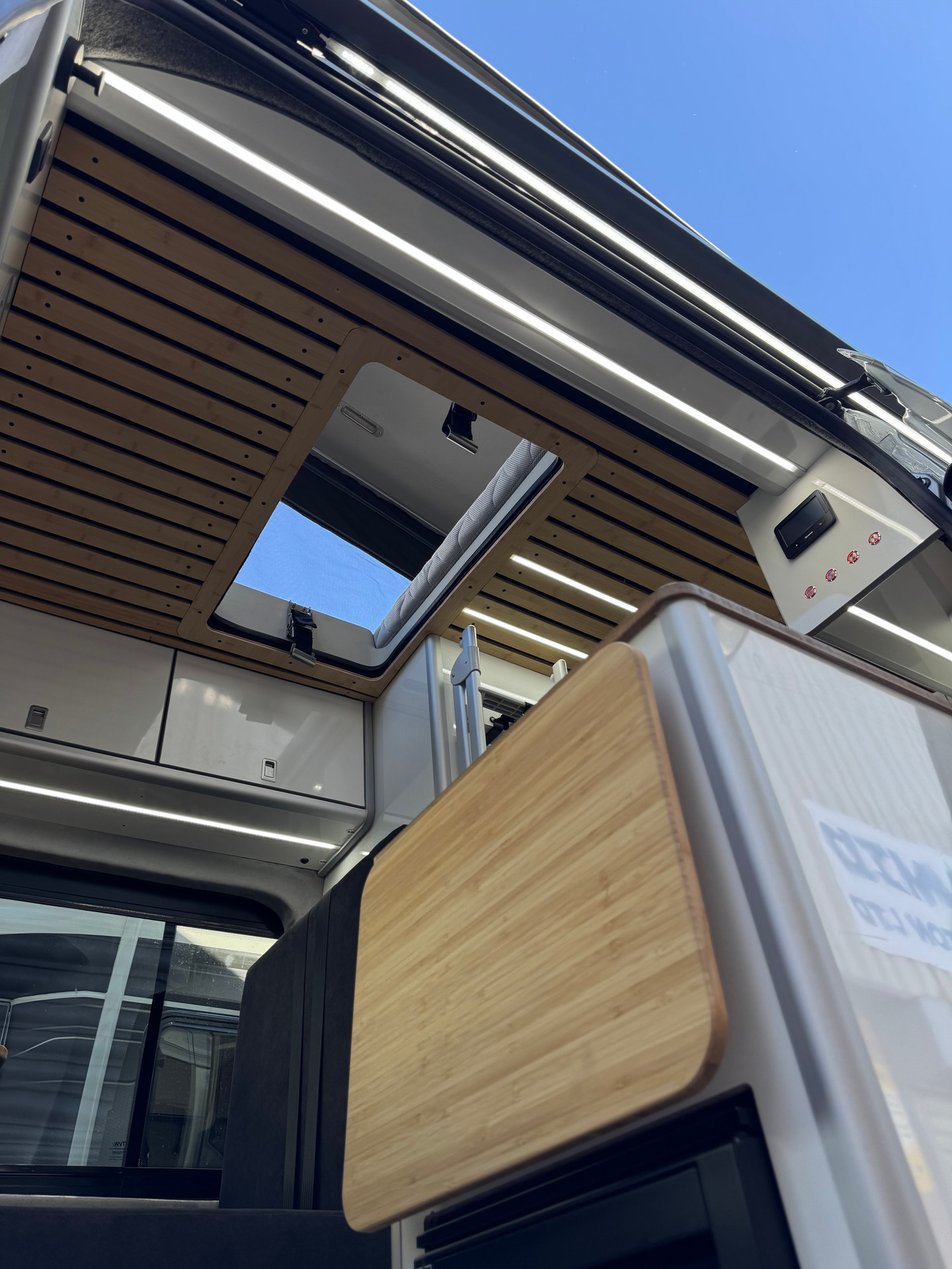 Large van pop-up roof bed