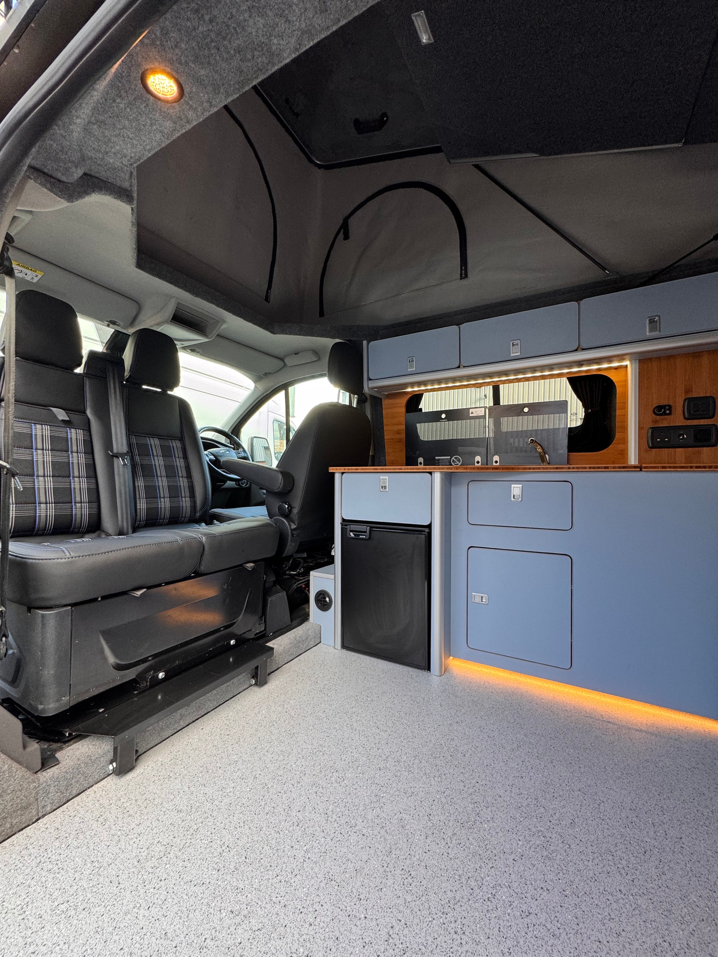 VW T5/T6 swivel seat base